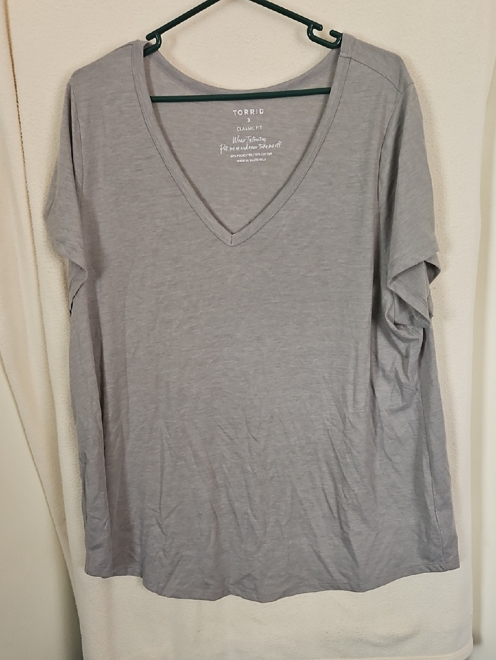 torrid Light Gray V-Neck Short Sleeve Tee